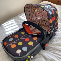 No base only car seat, carry cot and foot muff.
Great condition barely used.