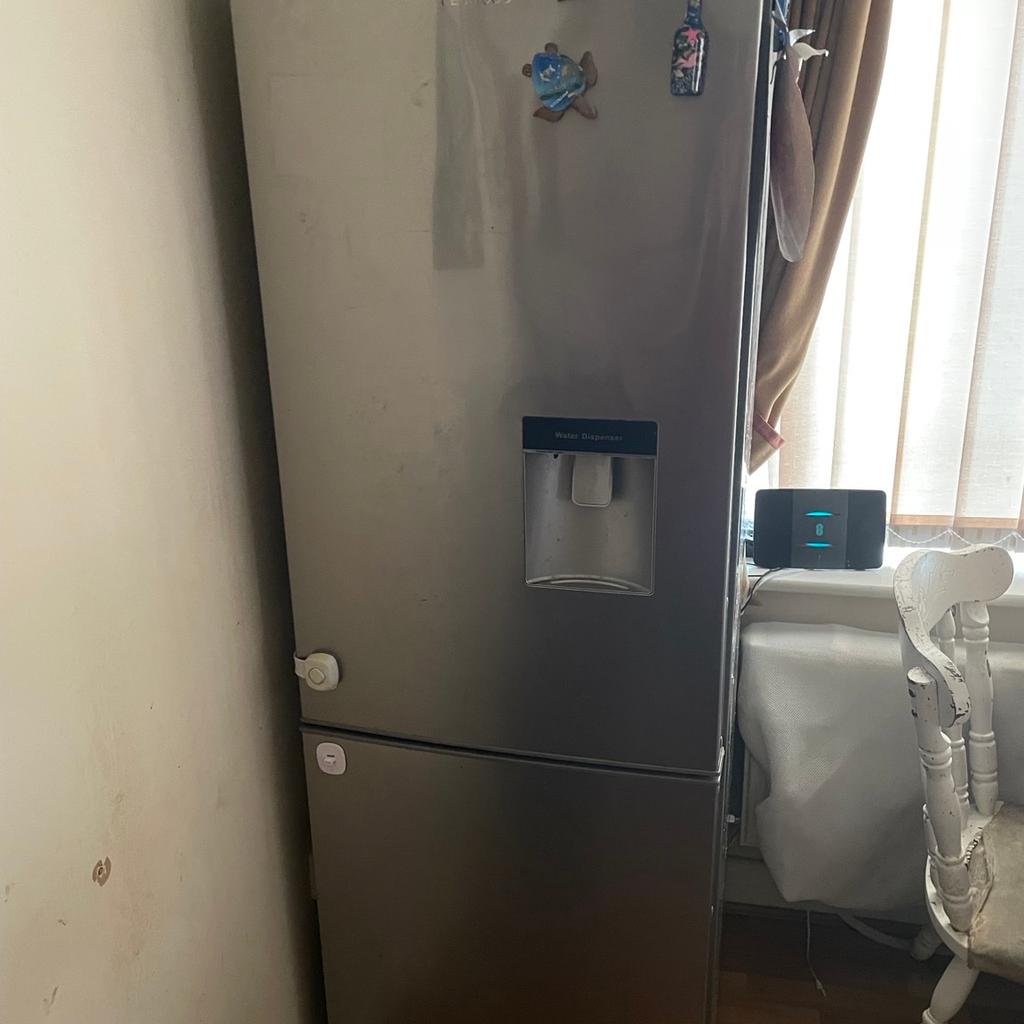 Kenwood fridge freezer with water dispenser in TF1 Wellington for £150.