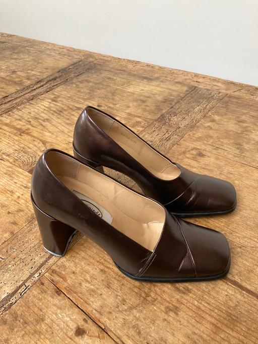 Buy & Sell North London Enfield - Photos for Metallic Bronze Square toed shoes