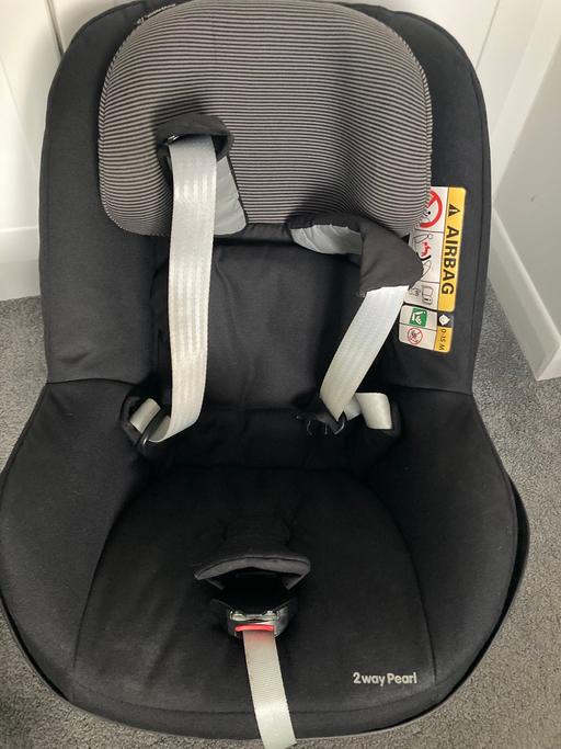 Buy & Sell Hertfordshire Welwyn Hatfield - Photos for 2 way pearl car seat and 2 way iso fix base