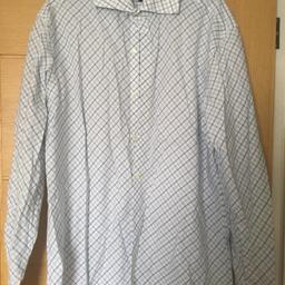 NEXT shirt
Size Large
Only worn a couple of time as good as new
No rips,stains or clicks
From smoke & pet free home