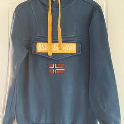 Men’s Napapijri Hoodie,
Blue & Yellow
Small
In good condition

Thanks for looking, any questions please ask.
Please see my other items for sale.
Collection from Brinsworth, Rotherham