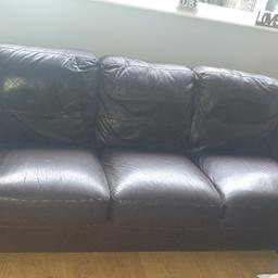 gorgeous brown leather sofa in fantastic condition. very comfortable, soft leather and barley used. 220cm long, 90cm deep and 80cm high. offers welcome. collection staincross barnsley