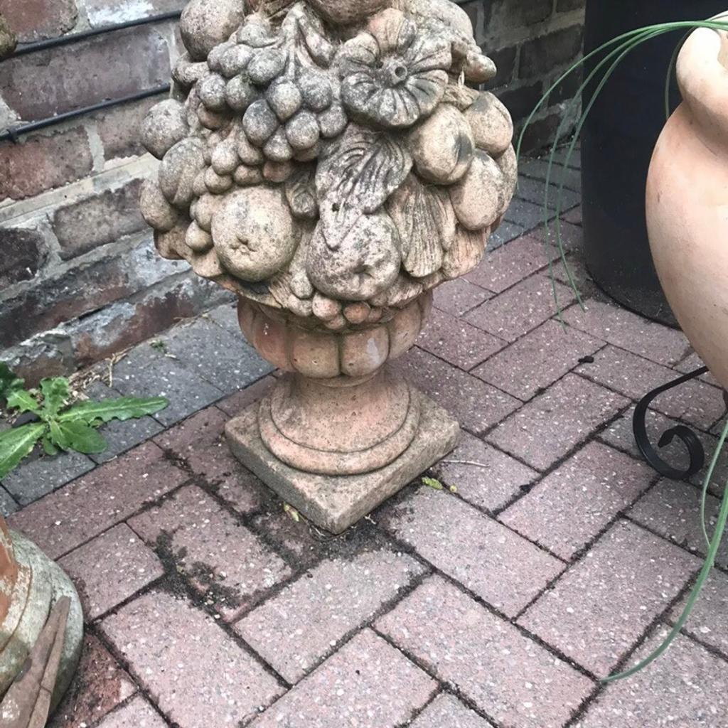 Large reclaimed cast stone fruit basket finial

This is a beautiful large finial with ornate detail. Unusual and rare to find, I have taken photos from all angles so you can see the condition,

It is very heavy

measures 65cm high X 38cm wide.

Please see photos for description

Viewing welcome