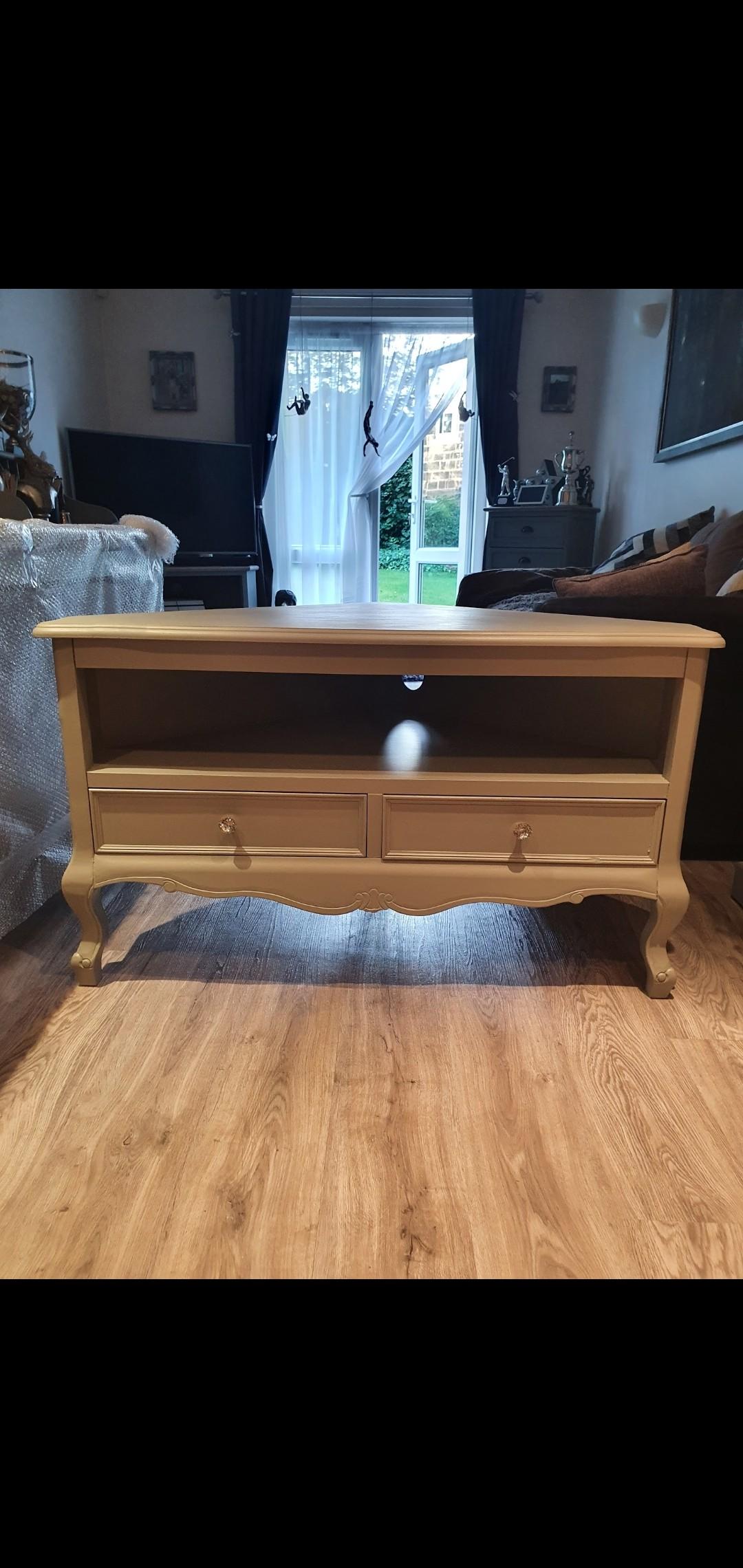 Fabulous Grey Corner TV Media Unit in LS17 Leeds for £150.00 for sale