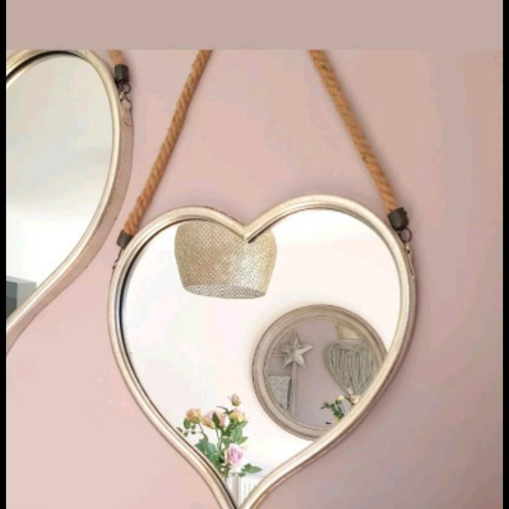 fabulous Large Pair Of Silver Heart Wall Mirrors Brand New
Dimensions: 43cm x 43cm x 3cm
also selling lots of furniture
look at my other listings