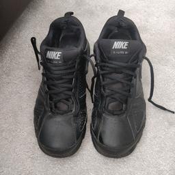 Here I have these Nike trainers in overall good condition except for some wear on the inside of the heal part of the trainers ( this isn't noticable from the outside of the trainers when worn. I have shown pictures. They're only £5 so grab a bargain!  Collection preferred from Dagenham or I can post at your expense . NO SHPOCK WALLET & PLEASE MAKE A "COLLECTION ONLY " OFFER EVEN IF YOU WANT ME TO POST THEM THANKS.