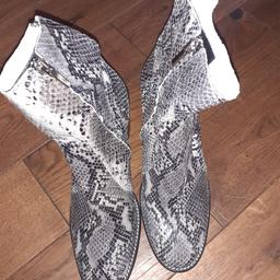 Grey print soft LEATHER BOOTS
Side zip fastening
From RIVER ISLAND
Heel measures 3.5 inches

Original price £85
Sale price £40
Selling £30
NOW £25
FROM SMOKE & PET FREE HOME
LISTED ELSEWHERE
COLLECTION B31 OR B32