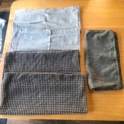 5 grey scatter cushion covers 
2x 19” by 20”
2x 19” by 19”
1x 16” by 17”
All in great condition 
Collection or postage available 
Will post using the shpock wallet or PayPal 
If you are interested in a few items please message me as I can combine postage, thank you