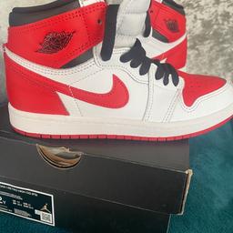 brand new worn for 30 mins son complained hurt his ankles he dnt like high tops i think in absolute excellent condition could wrap for xmas never know size 1.5 junior not infant collect only cost £80 100% genuine left Q CODE clearly visible if want check bargain at half price