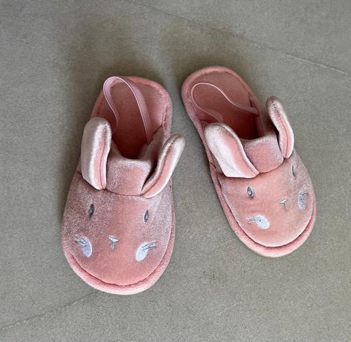 Buy & Sell Surrey Guildford - Photos for Cute pink bunny slippers 9-10 UK