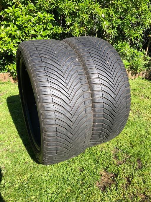 Vehicles Essex Epping Forest - Photos for Michelin 245 45 R20 SUV Cross Climate Tyre