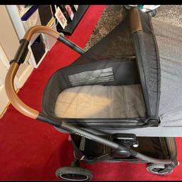 Maxi cosi pushchair and carrycot, comes with insect net, 2x rain covers and footmuff and there is a maxi cosi car seat if you want it. Has signs of wear and tear on frame from getting in and out the boot

COLLECTION ONLY