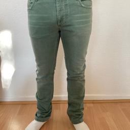 Hellgrüne Jack&Jones Jeans zu verkaufen. Größe 32/32.
Kaum getragen, daher keine Gebrauchsspuren. Die Hose ist mir leider zu eng.
