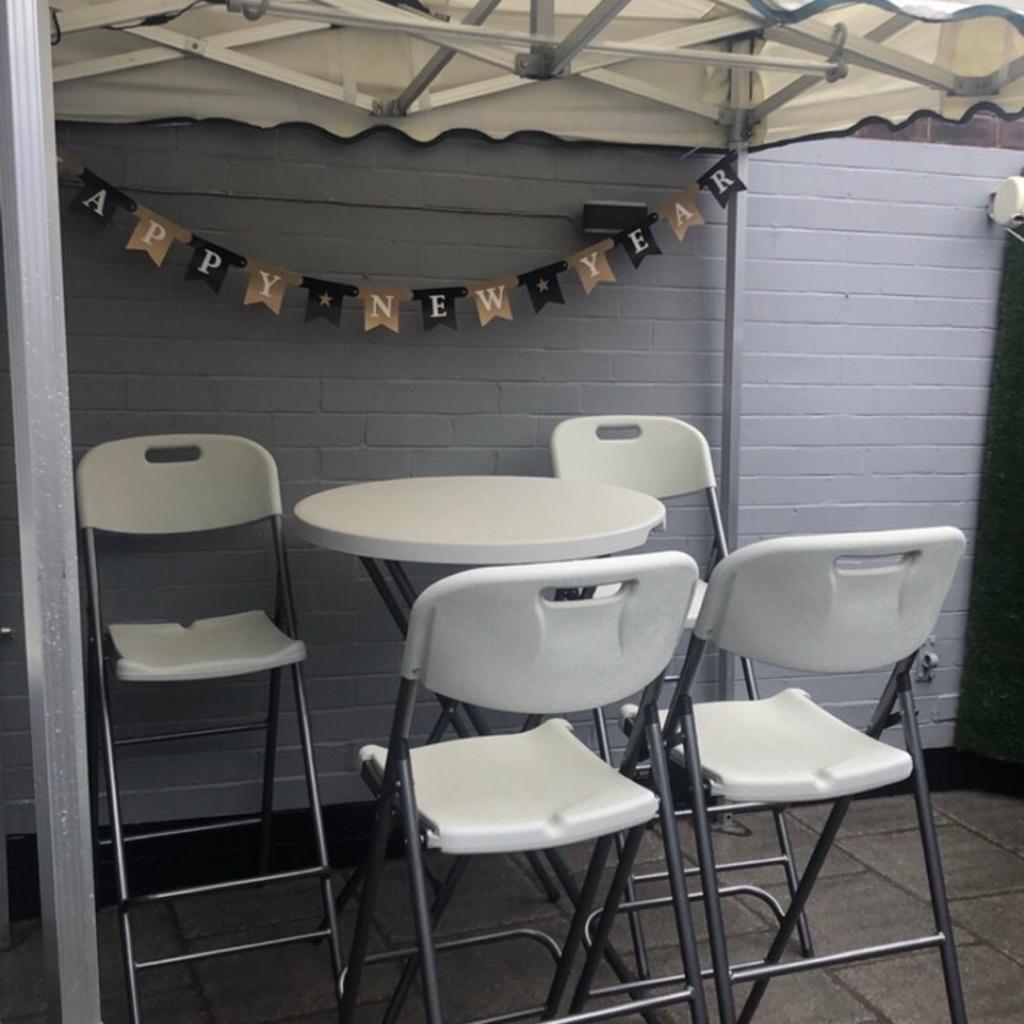 Only used once
still got wrappers on
4 x tall stools and round table
Indoor/outdoor use
Colour is light grey/white plastics
These are heavy duty ones for shows
Grab a bargain
NO OFFERS
Collection only bl4 area
within 3 days or relist