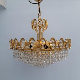 Gold colour ceiling chandelier and wall lights. Cash and buyer collects only. 

NO POSTING