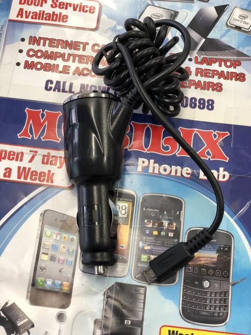 Vehicles East London Chingford - East London - Photos for Universal 5V 1Amp Micro Car charger Black