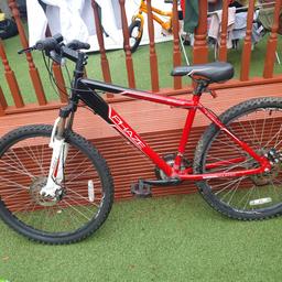 Apollo PHAZE LIGHT WEIGHT BIKE IN IMMACULATE CONDITION MUST BE SEEN TO APPRECIATE GRAB YOURSELF A BARGAIN