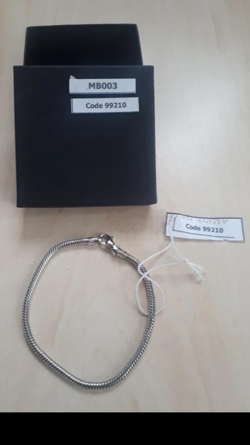 Buy & Sell South East London Eltham - South East London - Photos for Silver Charm Bead Bracelet with clasp.