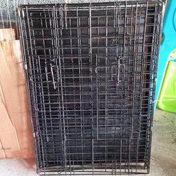 medium dog cage comes with tray