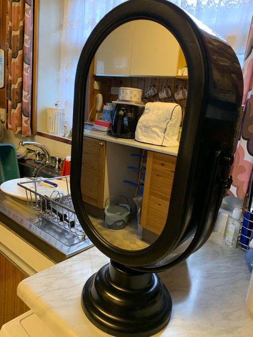 Buy & Sell West Midlands Sandwell - Photos for Tabletop Oval Mirror Jewellery Cabinet