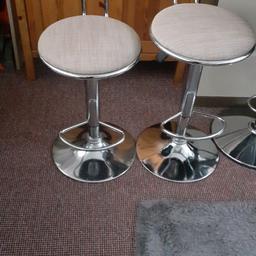 adjustable chair X2 excellent condition