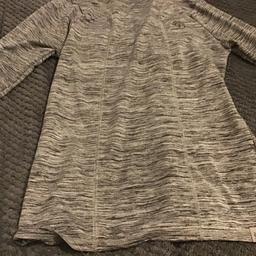 Like new ladies Liverpool gym top grey in excellent condition pick up