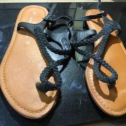 Lovely leather strap sandals like new size 5 pick up