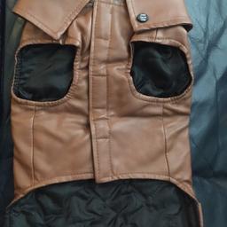 Like new..

Faux leather coat design..

Suit a small to medium dog..