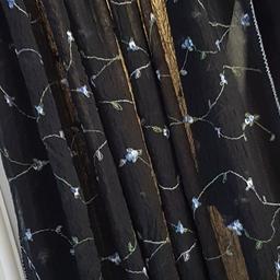 dupatta brand new material is Georgette chiffon 2 metres and 10 inches long In black it's only £6 what'sap 07741758931