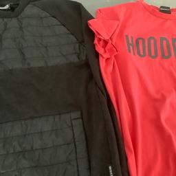 Men’s Plain black jumper with hoodrich written small on back (see pic)
Men’s Red Hoodrich T-shirt

Both size Men’s Small
Good condition

Buyer to collect from DY5