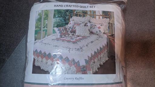 Buy & Sell Leicestershire Hinckley and Bosworth - Photos for Hand Crafted Quilt Set - NEW