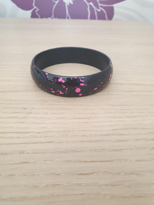 Buy & Sell Falkirk Carron - Falkirk - Photos for Black Bangle With Pink Splashes