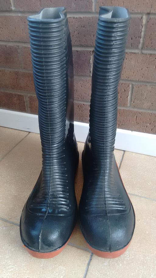 Buy & Sell Cumberland Crookdake - Cumberland - Photos for Wellingtons