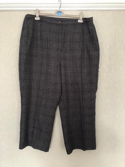 Buy & Sell South West London Richmond upon Thames - Photos for Ladies Trousers Size UK 22