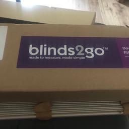 See description
2 x blinds 100x 130cm 50mm slat
Lime white blinds.
 bargain price of £60 for the pair .
Collection only from apley telford
No time wasters
