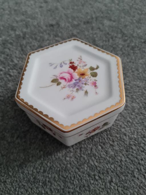 Buy & Sell Derbyshire Derby - Photos for Royal Crown Derby Hexagonal Trinket Pot