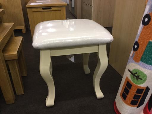 Buy & Sell East Riding of Yorkshire Asselby - East Riding of Yorkshire - Photos for New! French Style Bedroom stool in cream