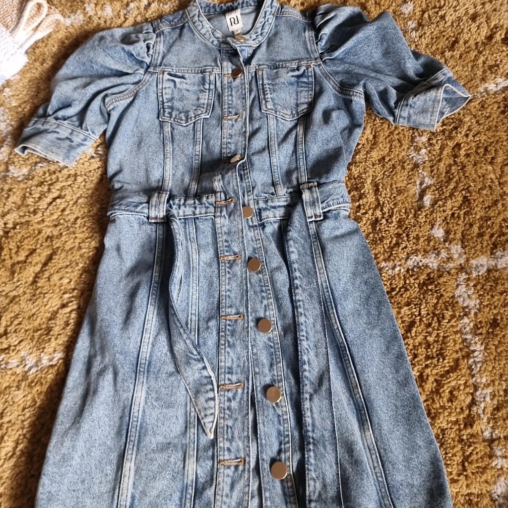 River island Jean dress size 10. worn a few times. Excellent condition nice and thick.