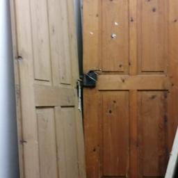 Verkaufe zwei alte Holztüren
Maße: b 90 cm x h 180 cm

Abzuholen in Dornbirn