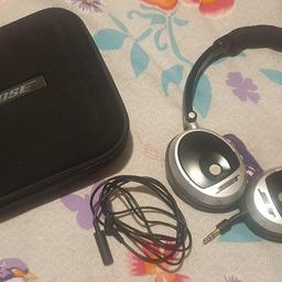 BOSE ON-EAR HEADPHONES CAN POST OR DELIVER
