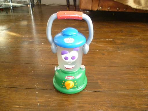 Buy & Sell Bedfordshire Central Bedfordshire - Photos for Vintage Playskool Yard Crew Lantern 2002