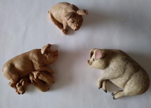 Buy & Sell West London Hillingdon - Photos for 3 Pig Collectables