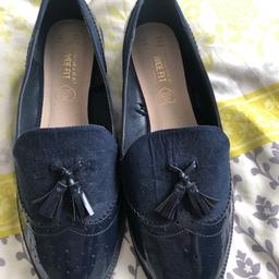 Blue loafers with tassels size 7 wide fit never been worn excellent condition 
**COLLECTION ONLY**