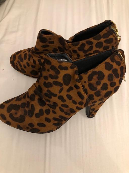 Buy & Sell Northumberland Hutton Park - Northumberland - Photos for Leopard print ankle boots