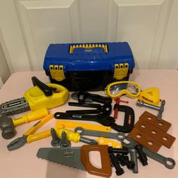 the workshop tool box and tools plus extra 

collection only 
cash or bank transfer only 
no shpock wallet 
no offers