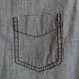 Jeans Bluse, Jeans Hemd
H&M LOGG
Größe 40
Eine Tasche
Wie neu