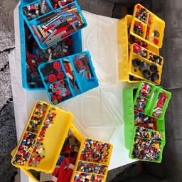 Konvolut aus sortiertem Lego inkl. Boxen.

Abholung in Zell am See oder Klagenfurt möglich (bevorzugt).

Versand auch möglich, Kosten übernimmt der Käufer.