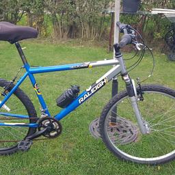 26 inch wheels.18 inch frame.18.gears .bottle holder. everything working ready to ride away. have other bike for sale.Thanks