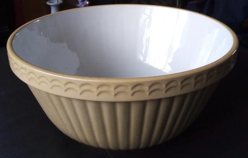 Buy & Sell West London Hillingdon - Photos for Vintage Ribbed Yelloware 29 cm Mixing Bowl